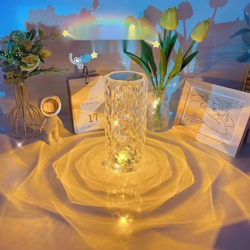 Luminária de mesa de cristal LED com 16 cores de luz projetor com interface USB